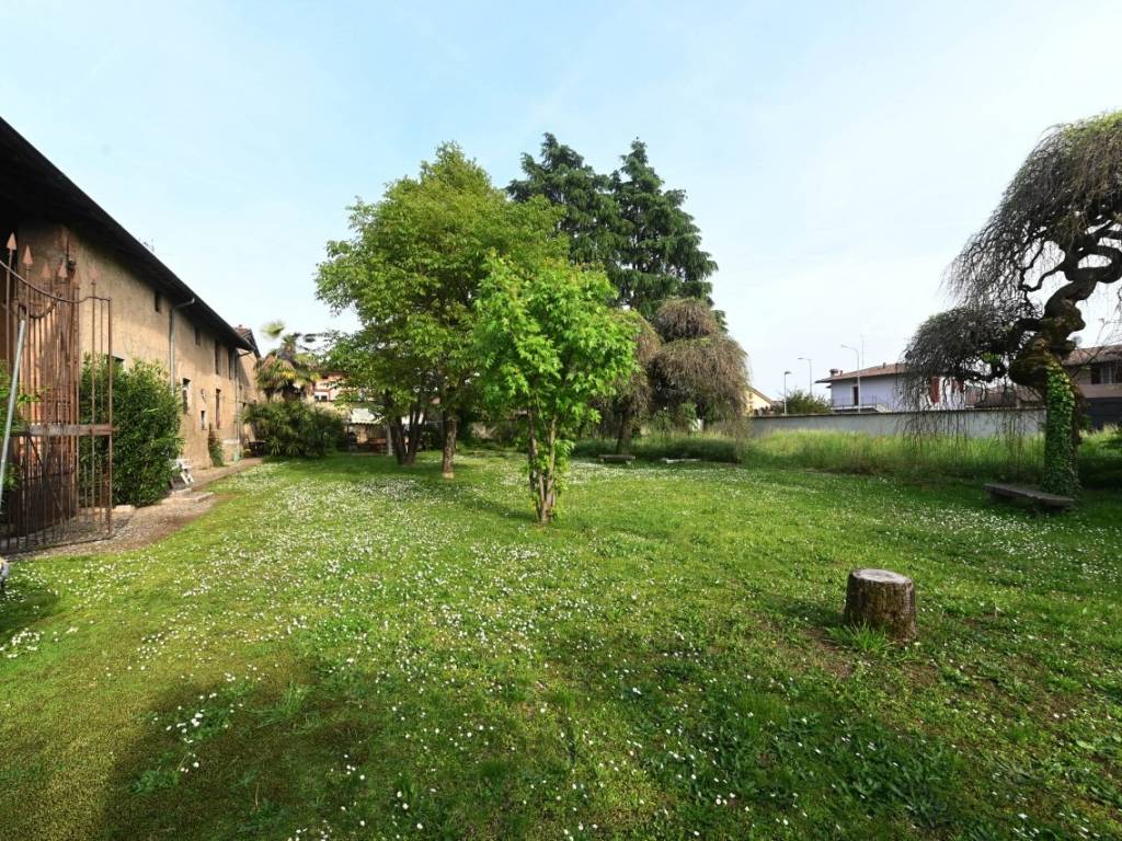 Casa indipendente a Castegnato in VIA SAN MARTINO ,60 - Foto 3