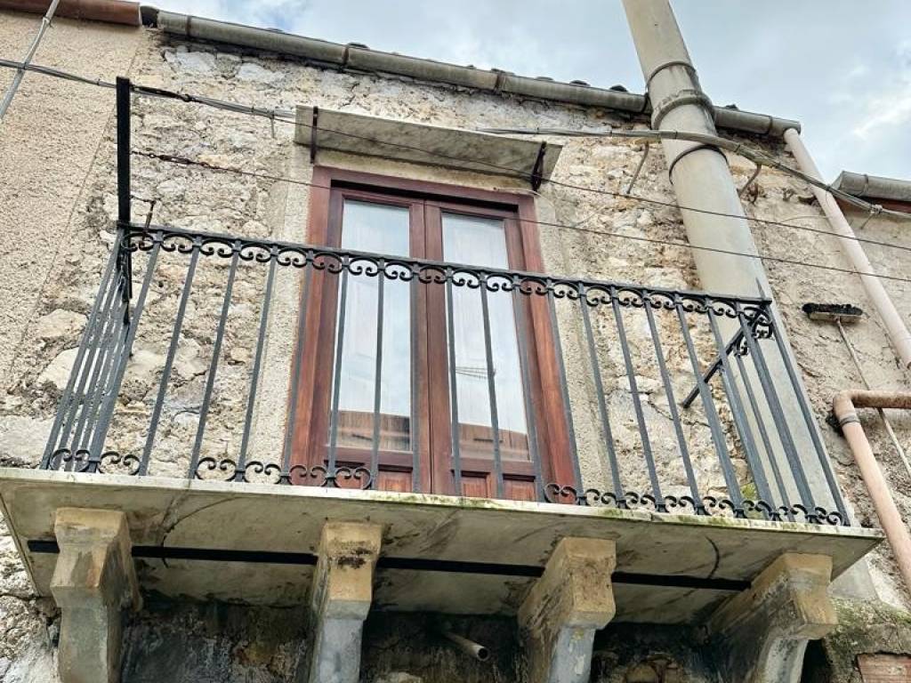 Casa indipendente a Palazzo adriano in Via Cittadella - Foto 2