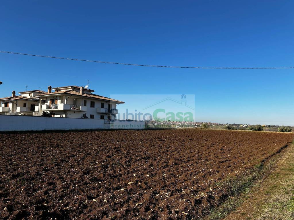 Terreno a Rosciano in strada provinciale 20 - Foto 3