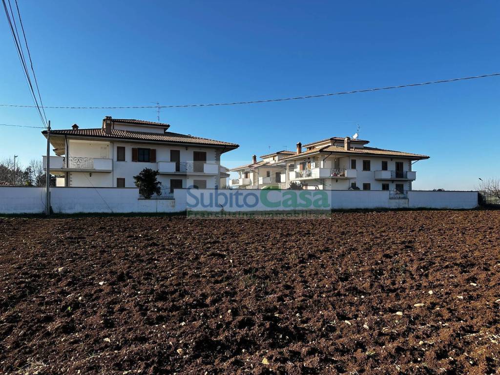 Terreno a Rosciano in strada provinciale 20 - Foto 4