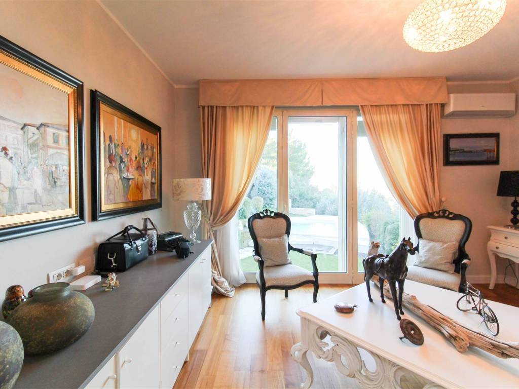 Villa a Livorno in Via del Pino, 141 - Foto 3