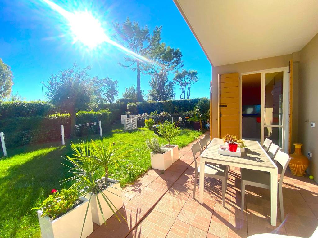 Casa indipendente a Riccione in Viale dei Pini - Foto 3
