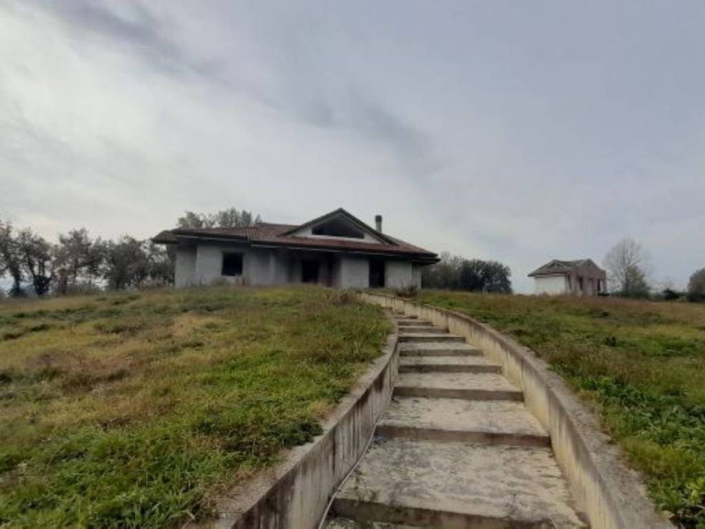 Villa a Ceprano in Via San Manno S.N.C. - Foto 3