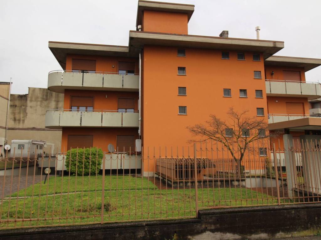 Appartamento a Bulciago in Via della Madonnina - Foto 3