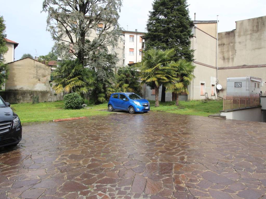 Appartamento a Bulciago in Via della Madonnina - Foto 4