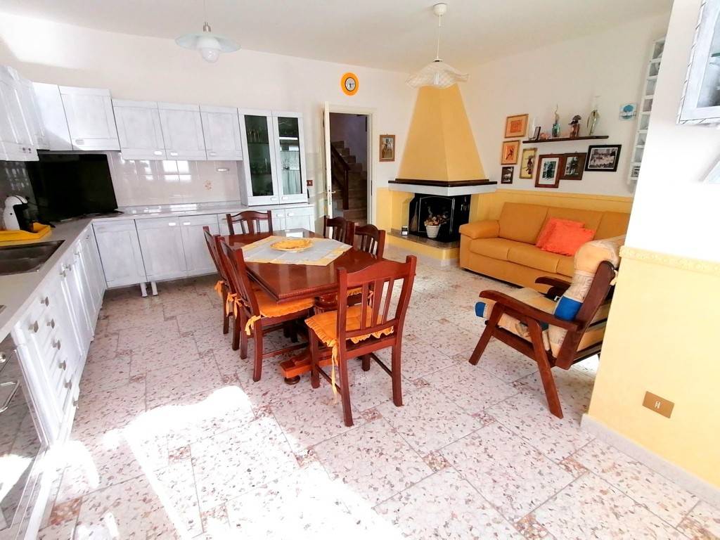 Villa a Carbonia in Viale Amedeo di Savoia - Foto 4