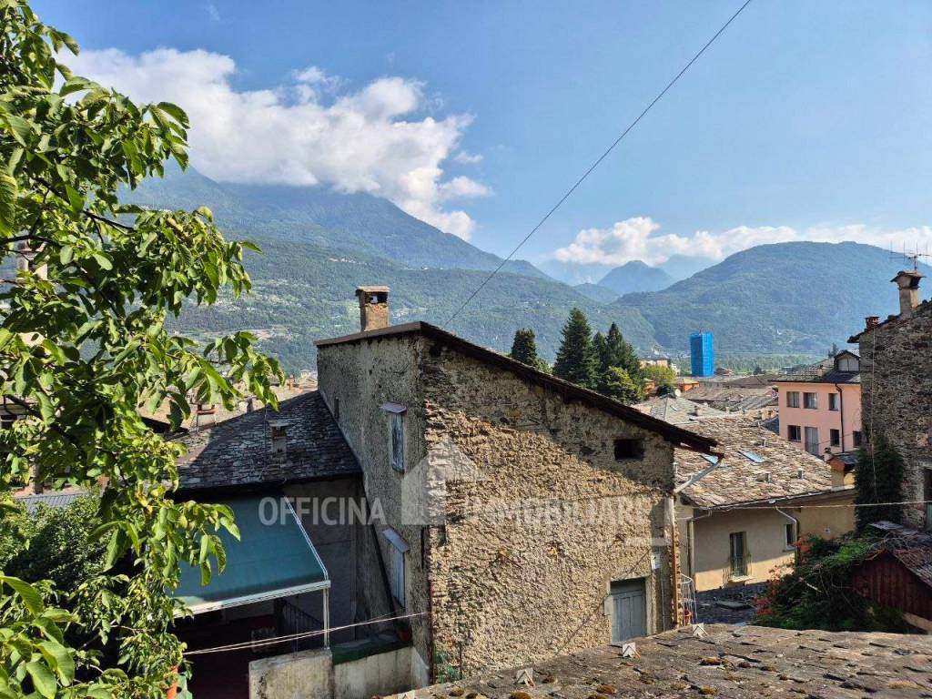 Casa indipendente a Morbegno in Via Ospital Vecchio, 12 - Foto 2