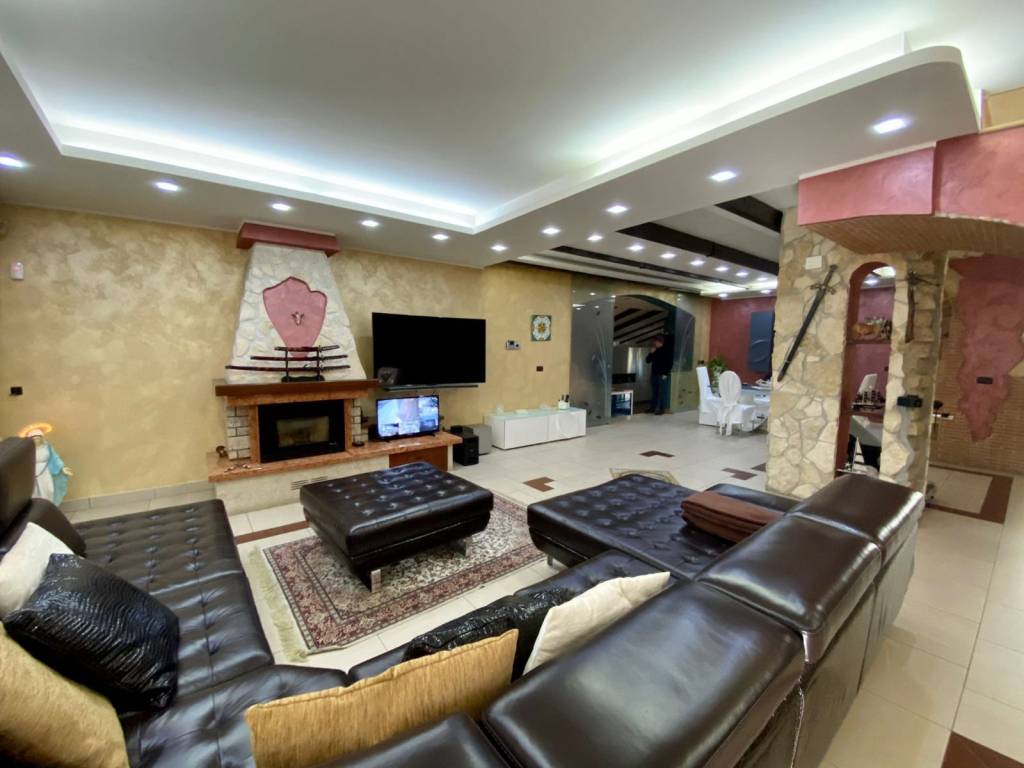 Villa a Capodrise in Via Roma - Foto 5