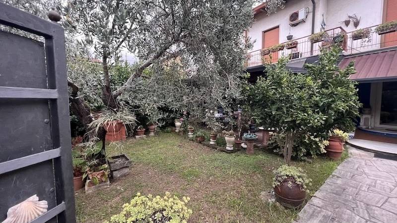 Villetta a schiera a Montignoso in Via Renella, 25 - Foto 3