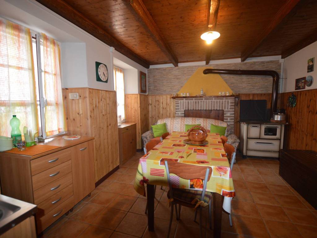Casa indipendente a Malesco in Via Cannobio, 23 - Foto 2