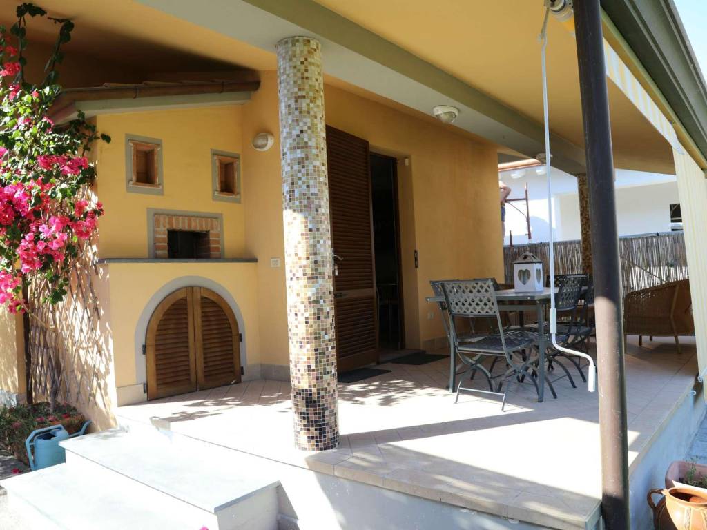 Villa a Forte dei marmi in via Piave 146/e - Foto 3
