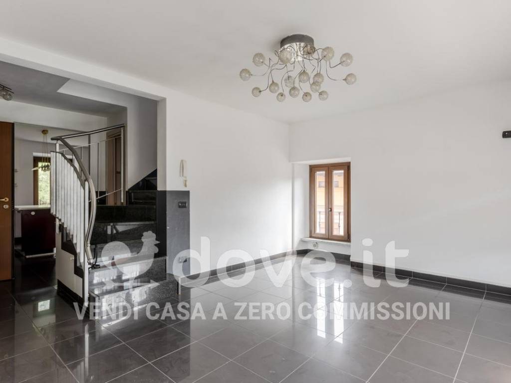 Appartamento a Cremenaga in Via Dogana, 8 - Foto 3