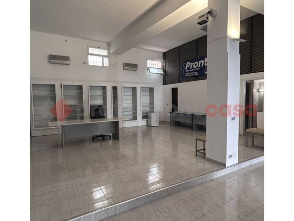 Immobile a Ostuni in Via G. di Vittorio, 11-13 - Foto 2