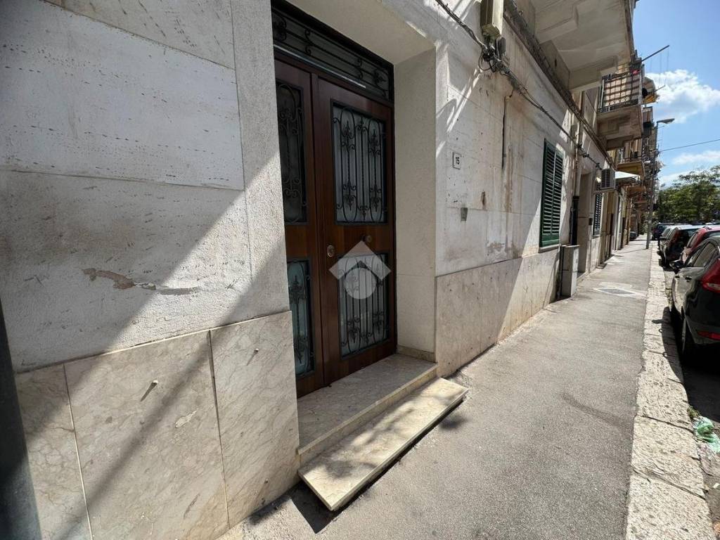 Appartamento a Palermo in Via Felice Bisazza, 15 - Foto 2