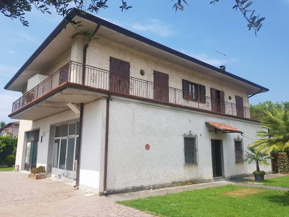 Villa a Forte dei marmi in Via Michelangelo Buonarroti - Foto 2