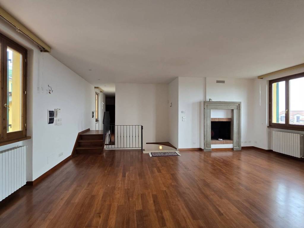 Villa a Arezzo in LOC. LE POGGIOLA - Foto 3