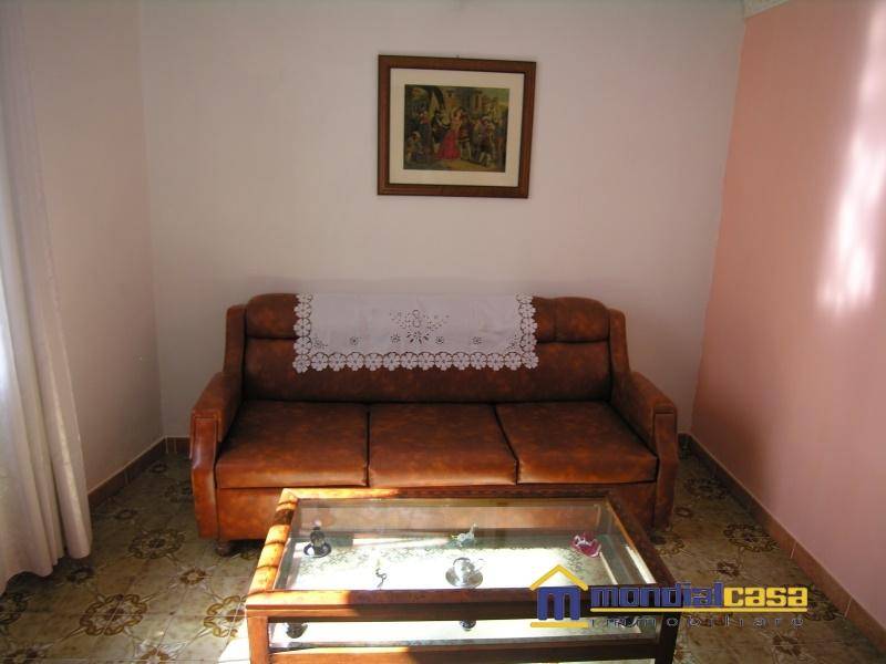 Casa indipendente a Pachino in via Ferrara n. 55 - Foto 2