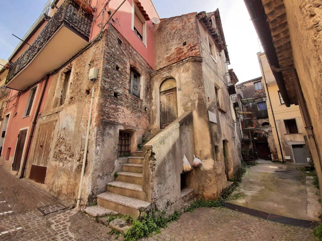 Casa indipendente a Lamezia terme in Corso Vittorio Emanuele - Foto 2