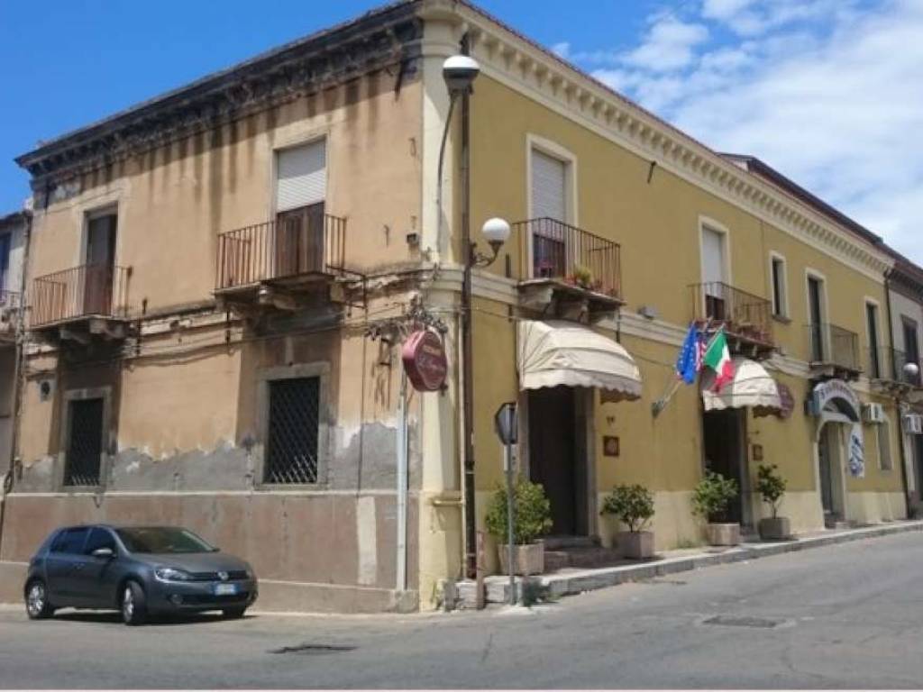 Palazzo / stabile a Gioia tauro in Viale Rimembranze 23 - Foto 4
