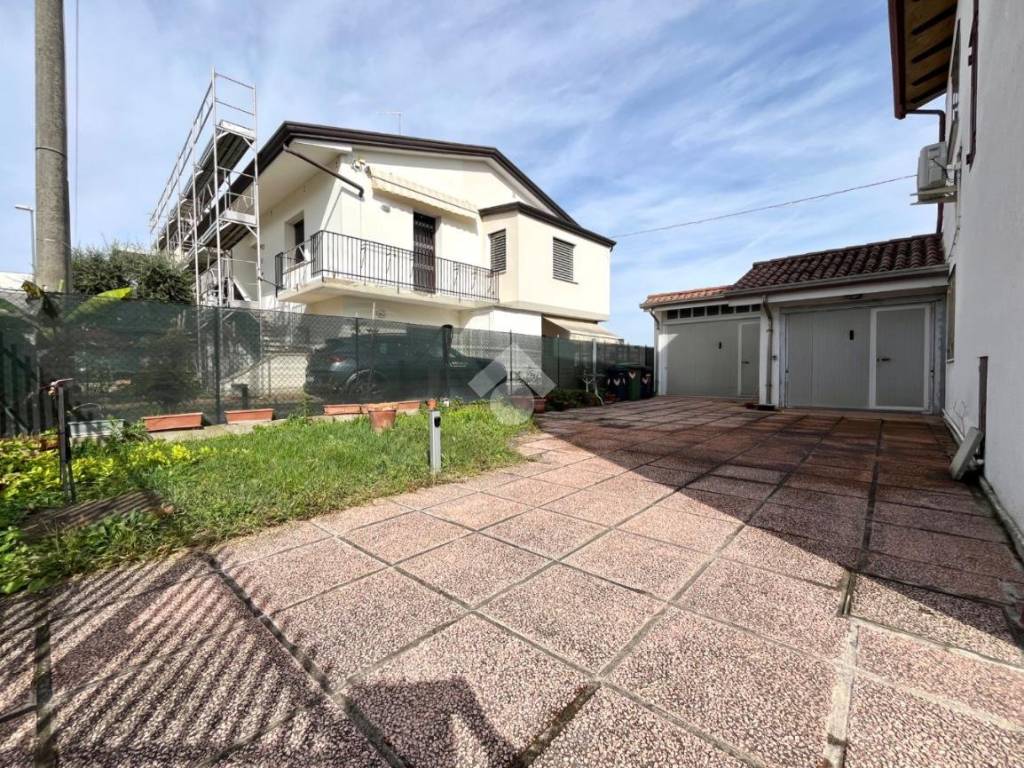 Villa a Padova in Via Piovese, 227 - Foto 3