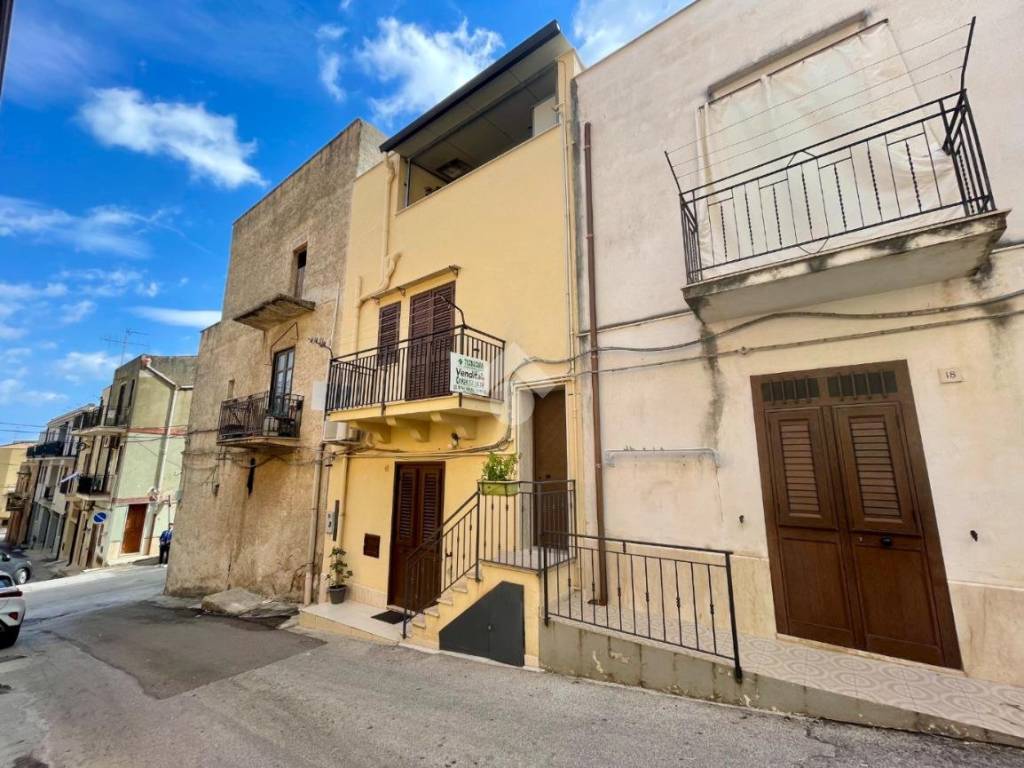 Casa indipendente a Castellammare del golfo in Via Ravenna, 16 - Foto 2