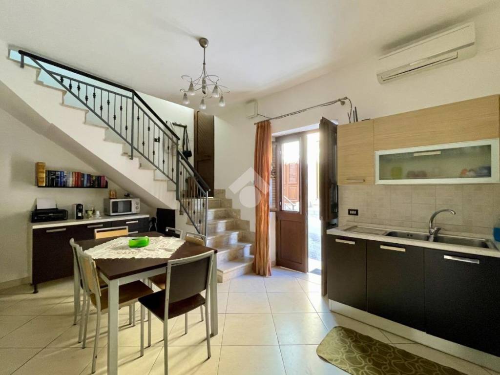 Casa indipendente a Castellammare del golfo in Via Ravenna, 16 - Foto 4