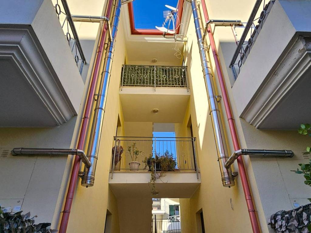 Appartamento a Montepaone in Via Francesco Caracciolo, 40 - Foto 2