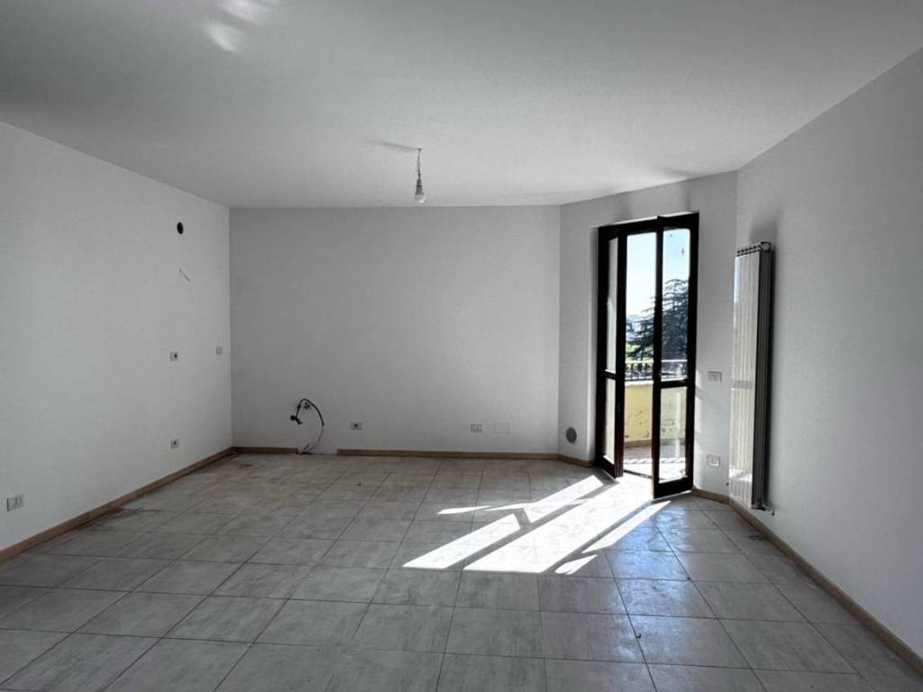 Appartamento a Montegiorgio in Via Faleriense Ovest, 27 - Foto 3