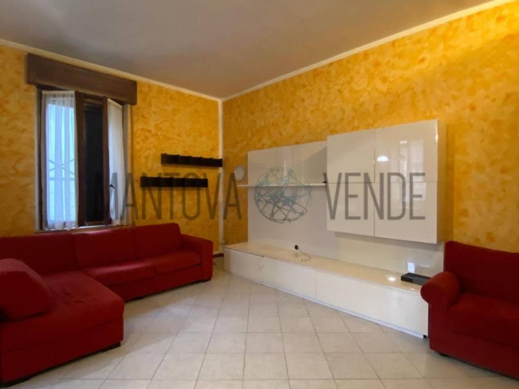 Appartamento a Mantova in Via Pacifico Andreani - Foto 2