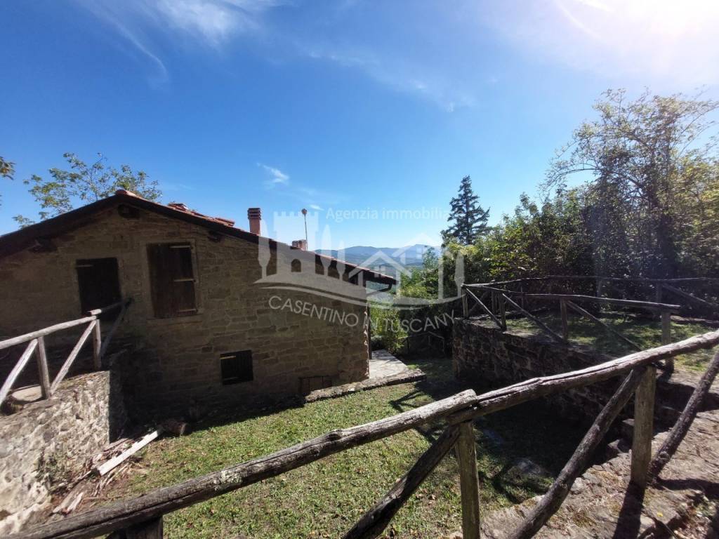 Rustico / casale a Pratovecchio e stia in SCARPACCIA - Foto 3