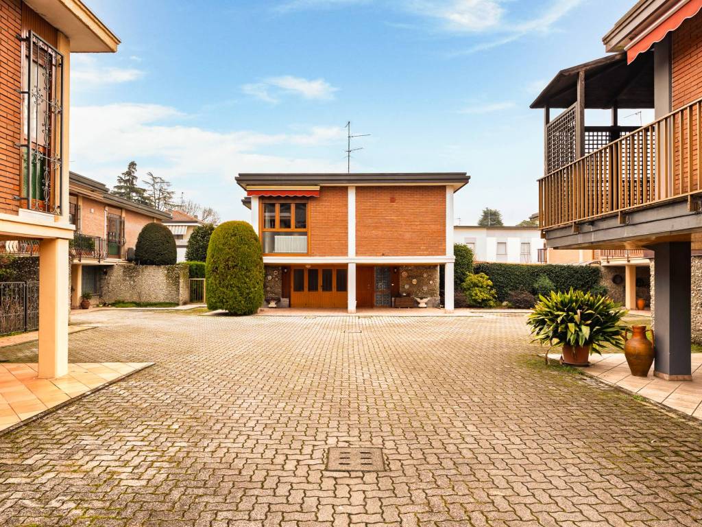 Villa a Desio in Via Luigi Pirandello - Foto 4