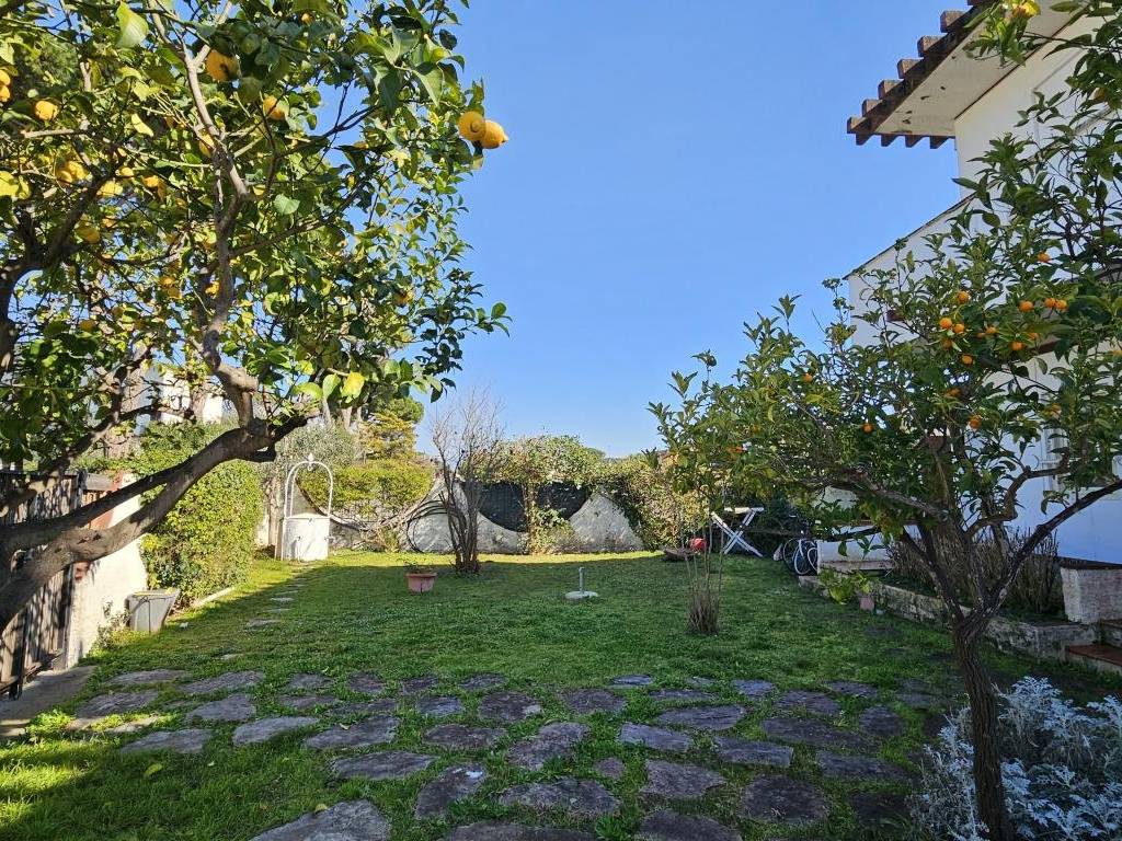 Villa a Terracina in Via della Maggiore - Foto 2