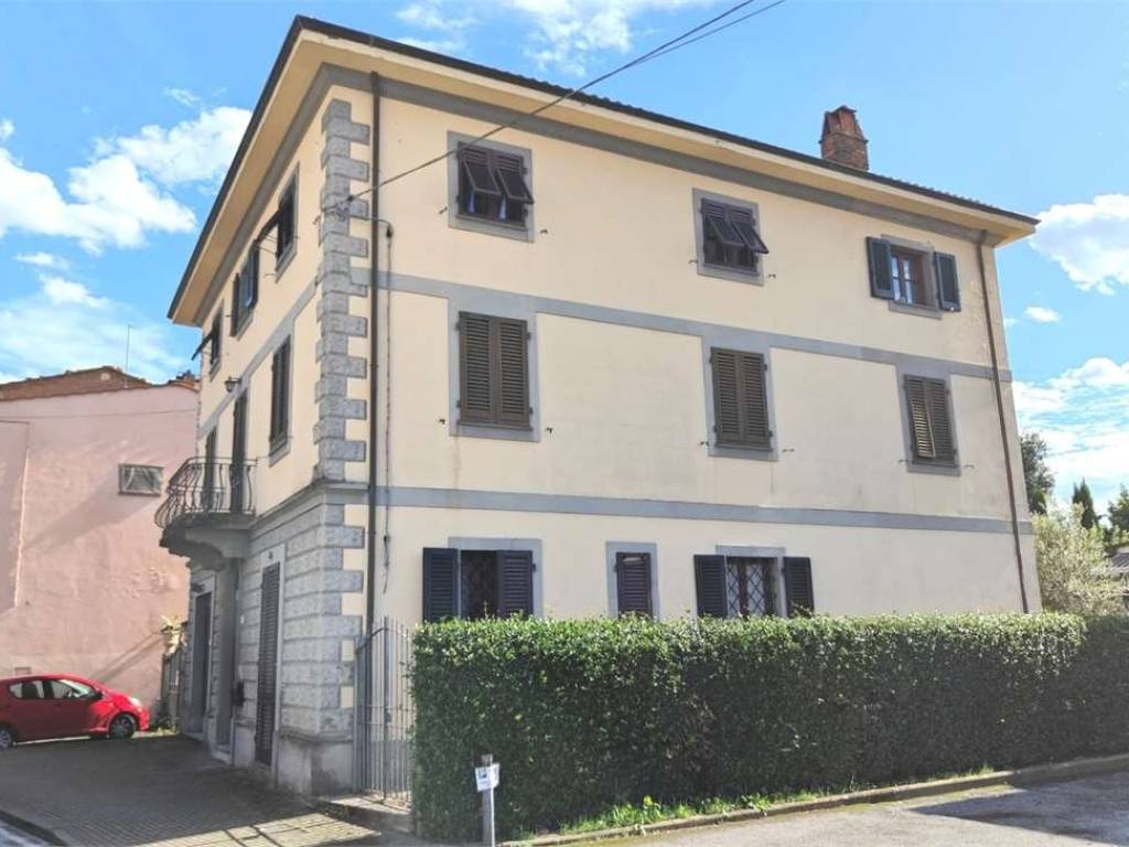Villa a Porcari in Viale G. Marconi - Foto 2
