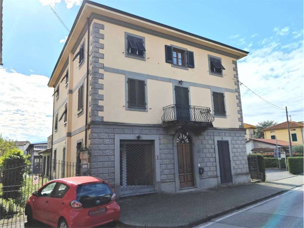 Villa a Porcari in Viale G. Marconi - Foto 3