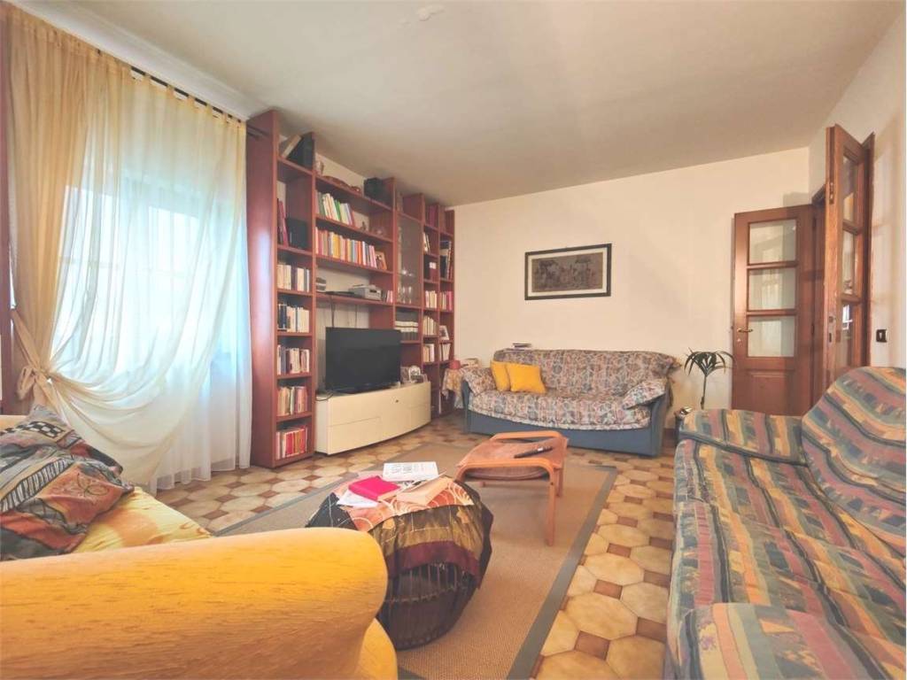 Villa a Porcari in Viale G. Marconi - Foto 5