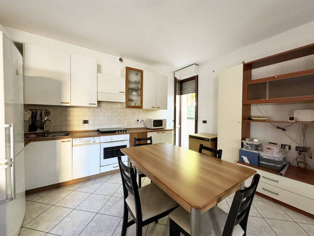 Appartamento a Trecastelli in Via Luigi Galvani, 14 - Foto 2