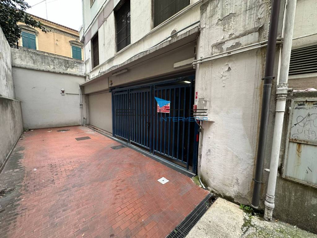 Box / garage a Pescara in Via Caduta Del Forte - Foto 3