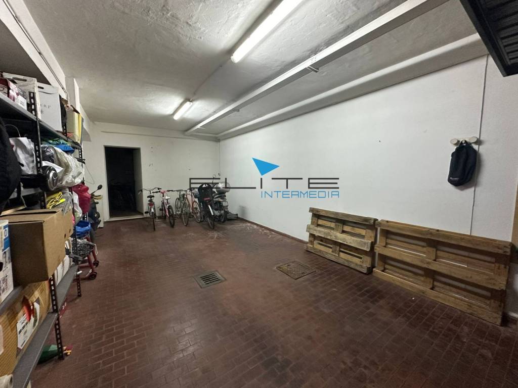 Box / garage a Pescara in Via Caduta Del Forte - Foto 4