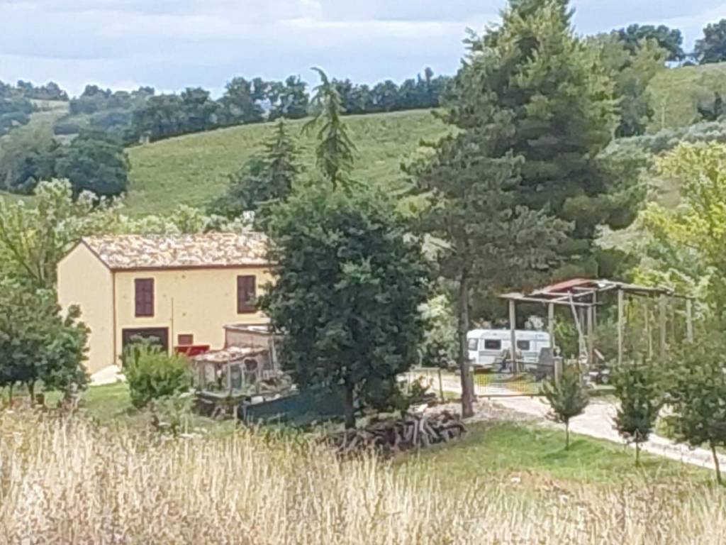 Villa a Treia in Contrada SS. Crocifisso - Foto 4