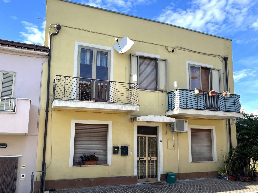 Appartamento a Cepagatti in Via Duca degli Abruzzi, 98 - Foto 2