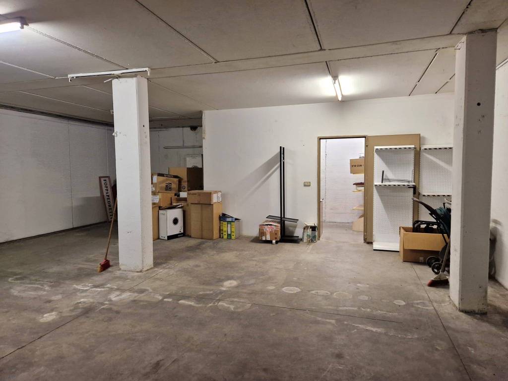 Box / garage a Pistoia in Via Fiorentina, 641 - Foto 3