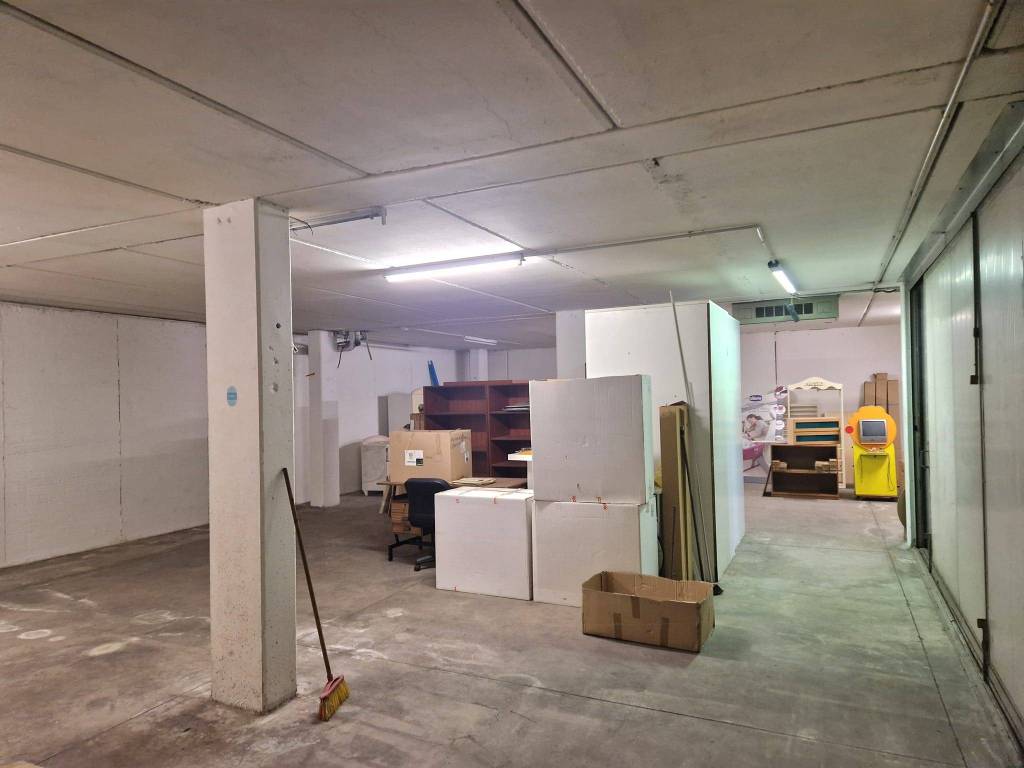 Box / garage a Pistoia in Via Fiorentina, 641 - Foto 4