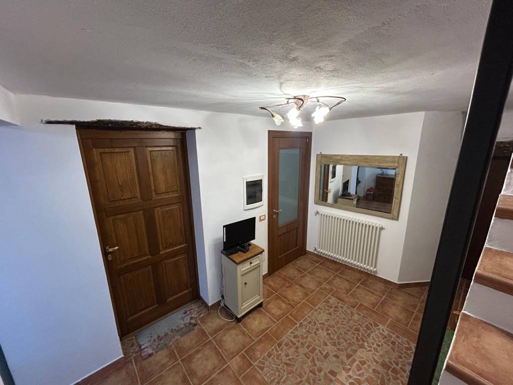 Casa indipendente a Porto valtravaglia in Via San Rocco, 27 - Foto 4