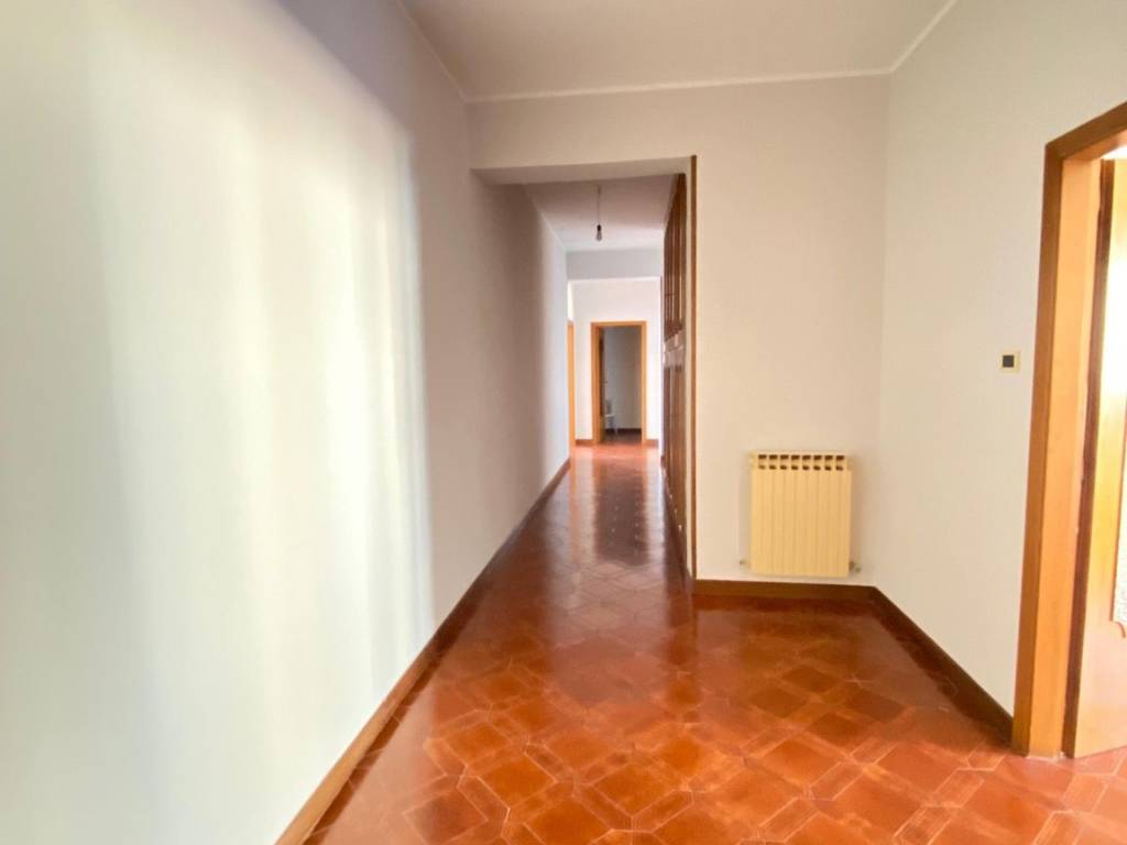 Appartamento a Crotone in Viale Antonio Gramsci, 194 - Foto 4