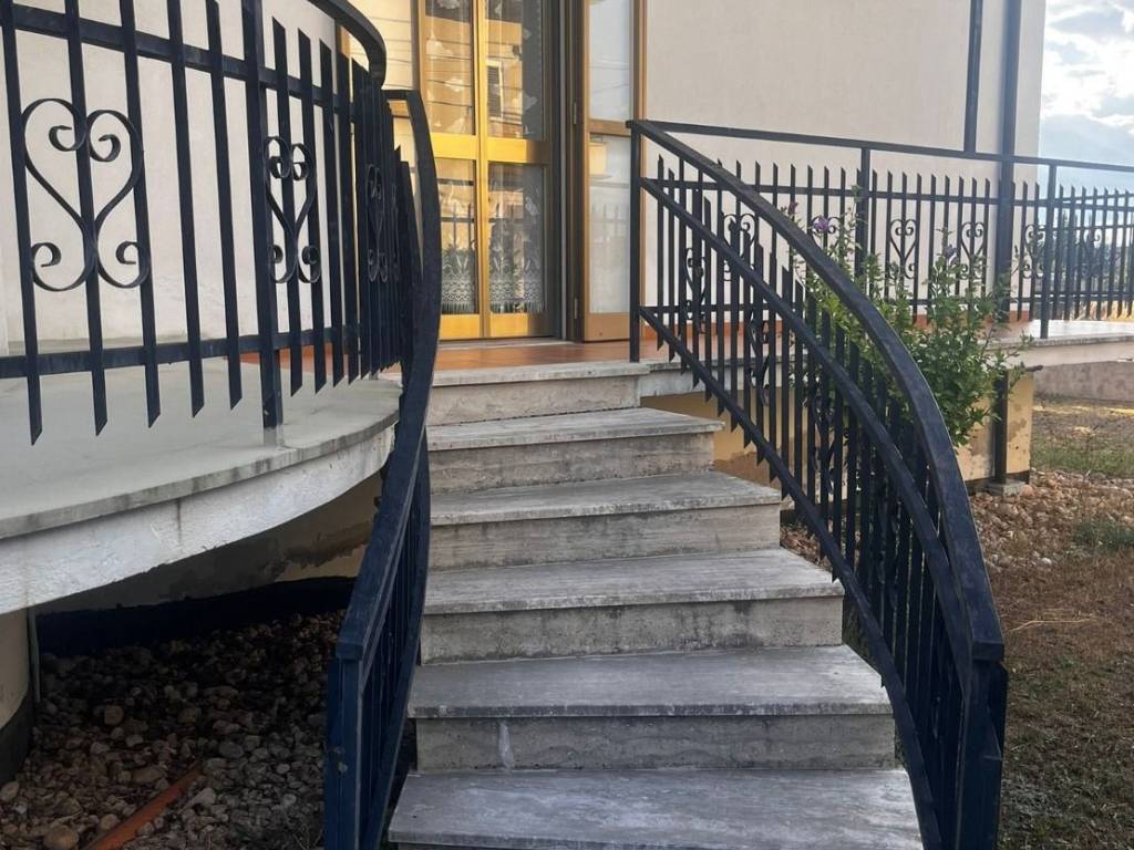 Villa a Trasacco in Via Grecia, 56 - Foto 4