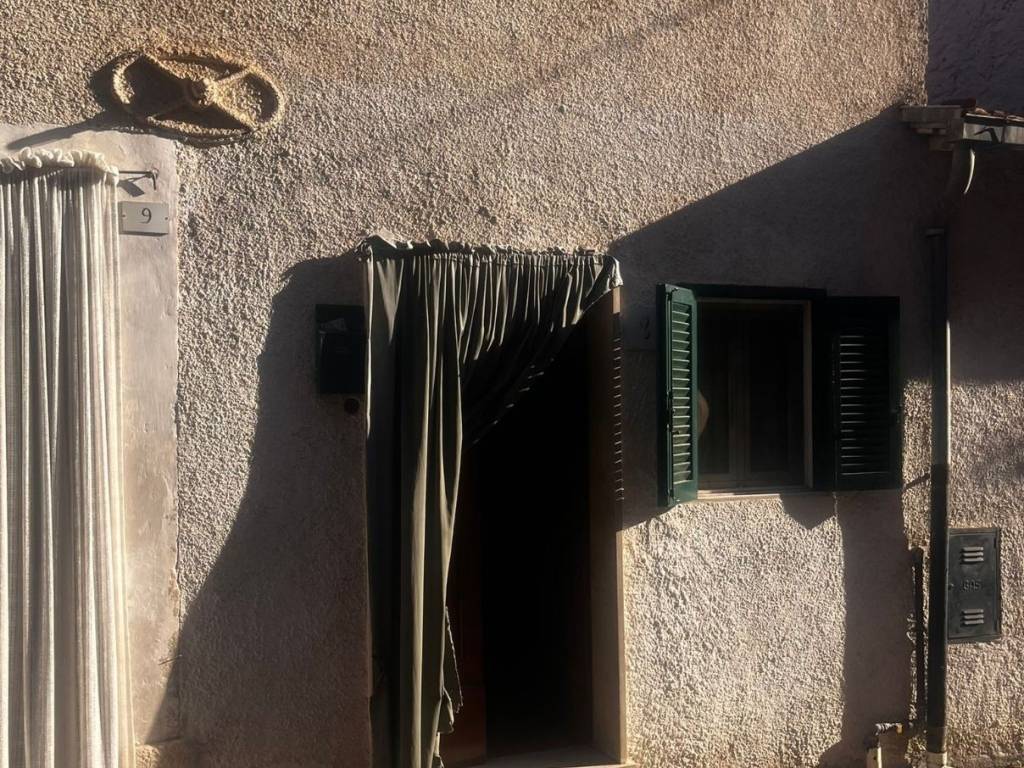 Casa indipendente a Scurcola marsicana in Piazza Zenobio Bontempi - Foto 3
