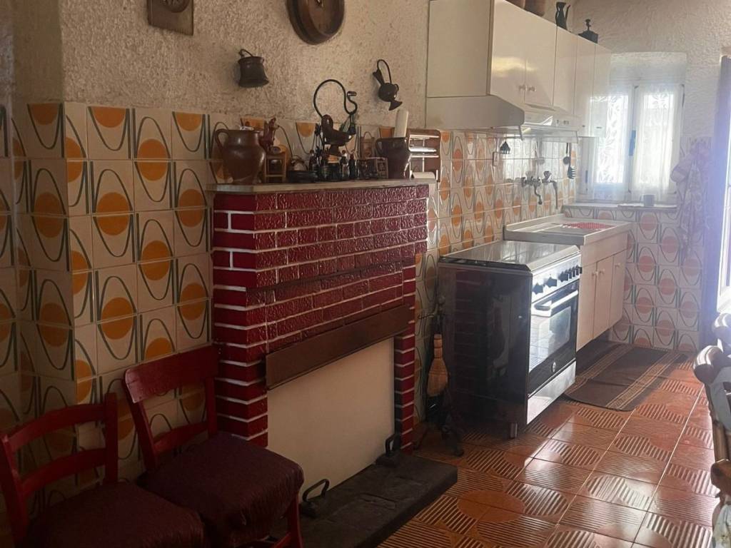 Casa indipendente a Scurcola marsicana in Piazza Zenobio Bontempi - Foto 4