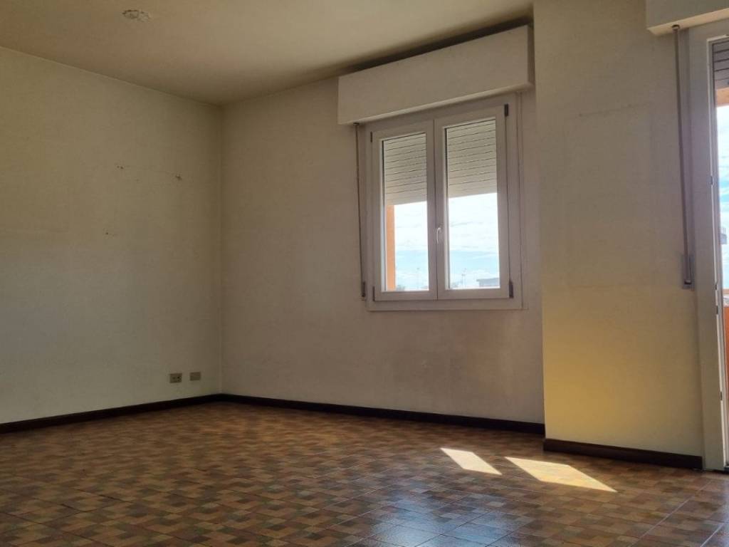 Appartamento a Carpi in Piazzale Francia - Foto 2