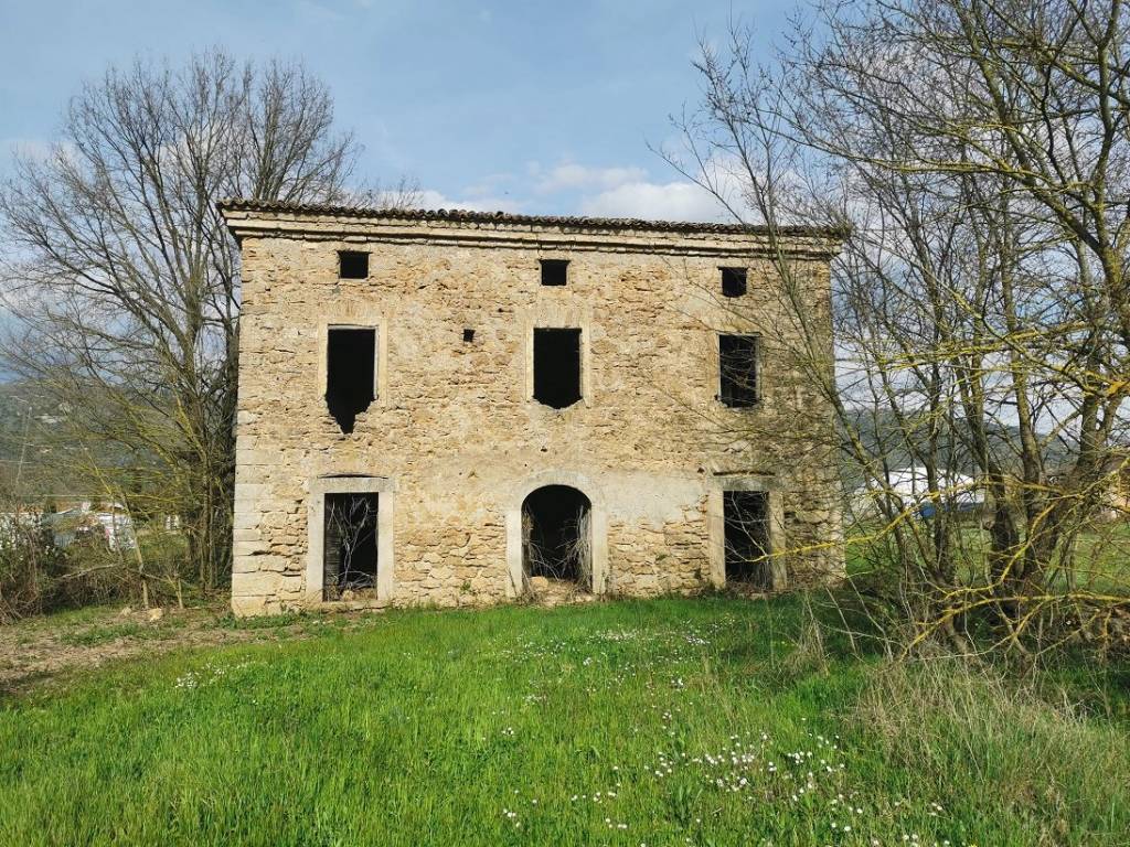 Rustico / casale a Ferentino in Via Croce Tani Torre Noverana - Foto 2