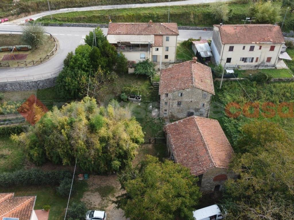 Casa indipendente a Fosciandora in Via Roma Migliano, 18 - Foto 2